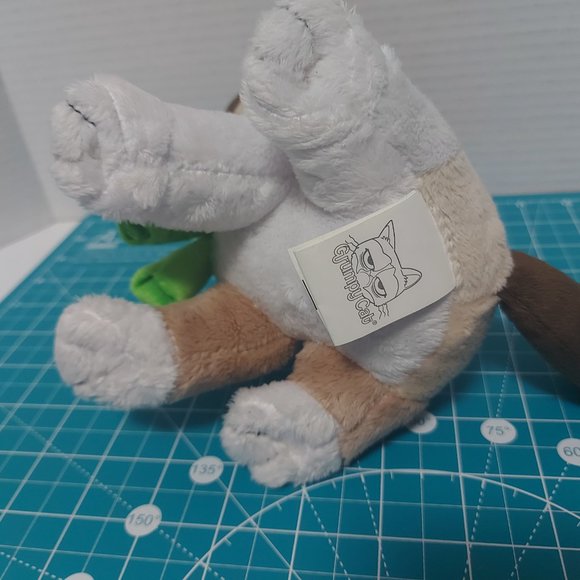 Grumpy Cat Bah Humbug Santa Hat Christmas 7" Plush Holiday - Picture 5 of 5